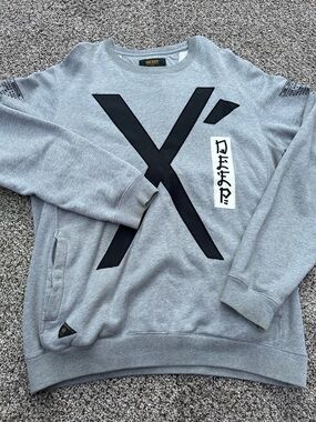 Y2K 10 Deep Gray Graphic men’s  Crewneck Sweatshirt size XXl